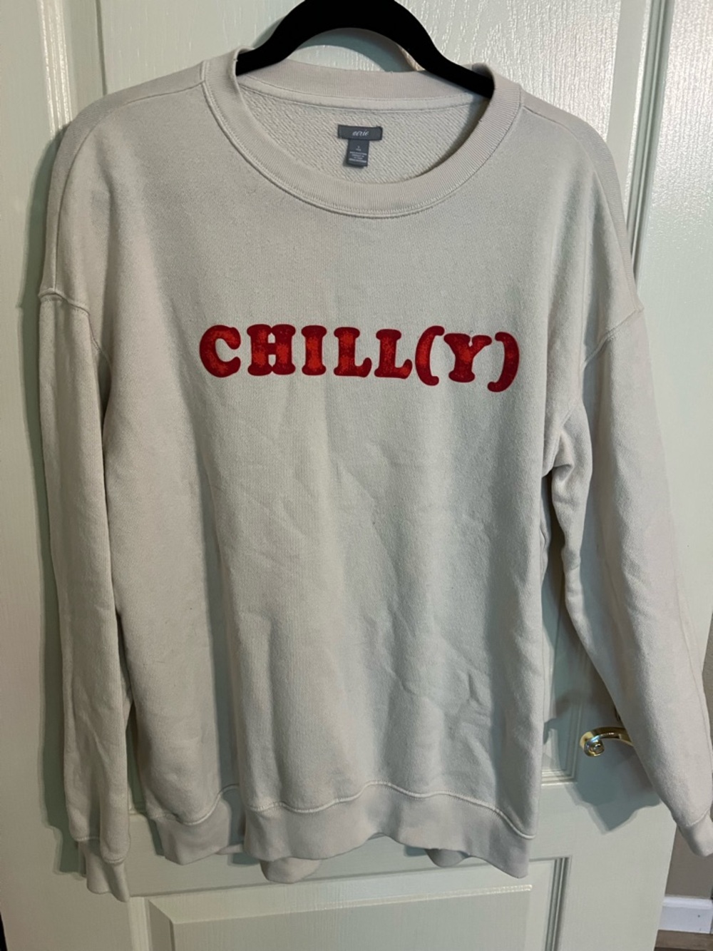 Aerie Ivory Crewneck Sweatshirt with Red "CHILLY" Graphic Size S